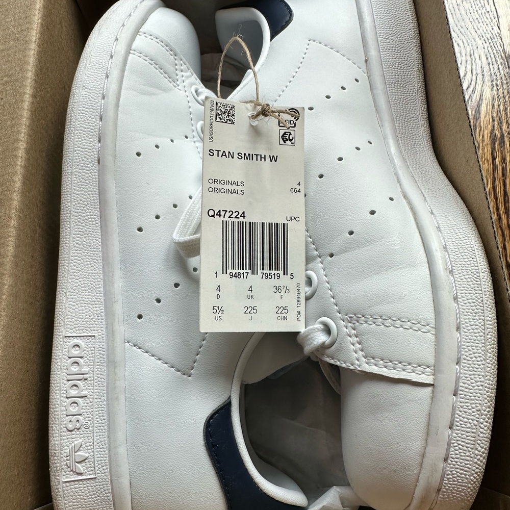 Adidas Stan Smith WOMEN SIZE 5.5/UK4